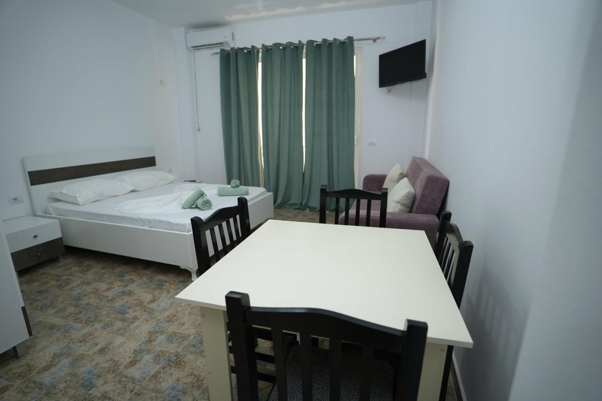 South Blue Apartment *