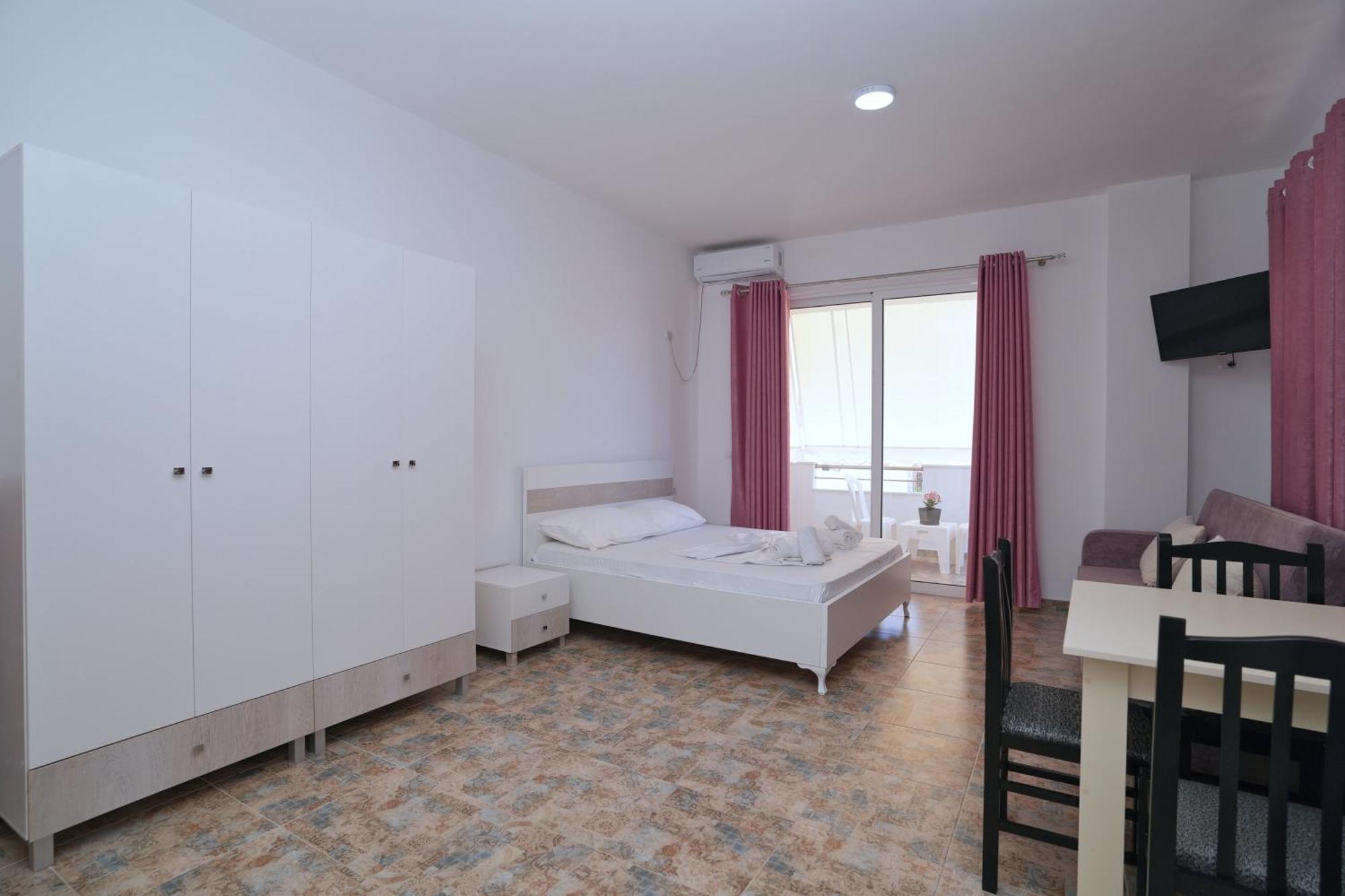 South Blue Apartment *